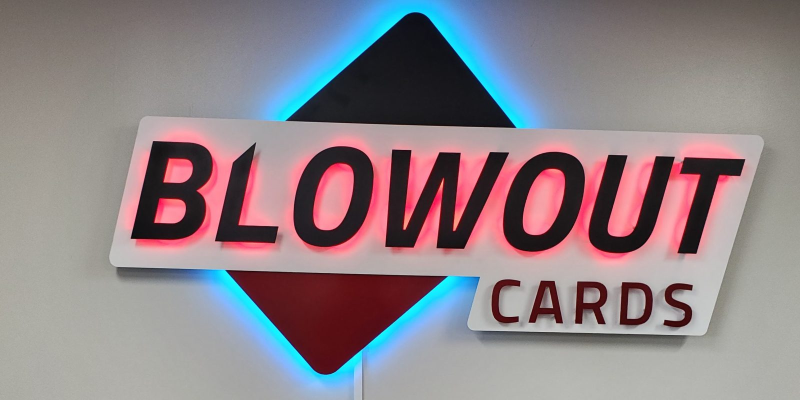 Blowout Cards 3d signs